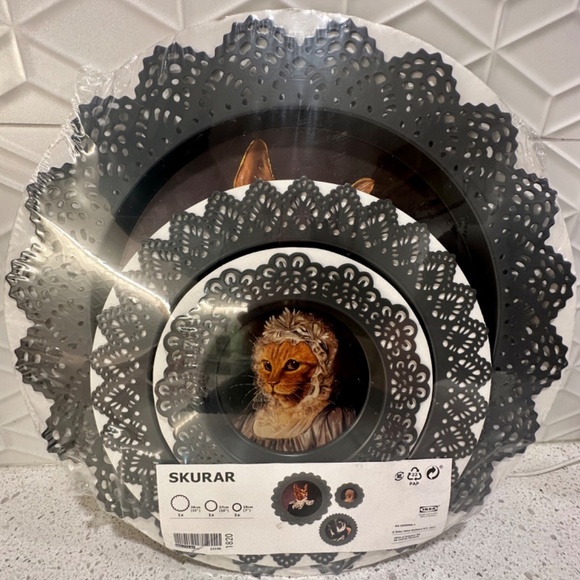 Rare IKEA SKURAR Victorian Cat Plates – Brand New Sealed Set of 3 | Thierry Ponc - Picture 2 of 5